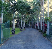 Emerald Tropical Palms B  B - Nelson Bay Accommodation.com
