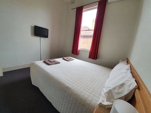 Empire Hotel Goulburn - Accommodation Nelson Bay 1