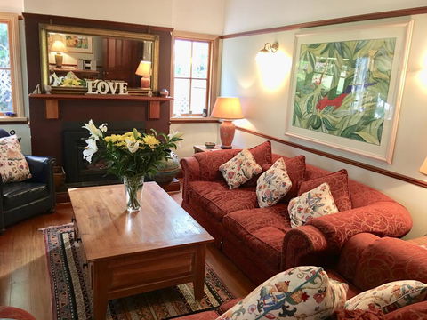 Endellion - Accommodation Nelson Bay 2