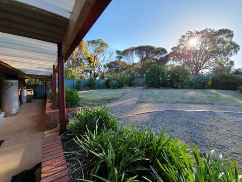 EP Getaway - Accommodation Nelson Bay 2