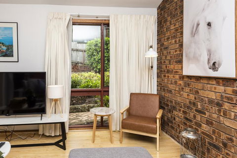 Epping 3BR 3BA Fast Wifi Easy Parking House - Accommodation Nelson Bay 1