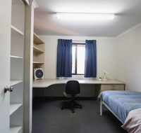 Erica Underwood House 6 Bedroom Flat - Accommodation Nelson Bay