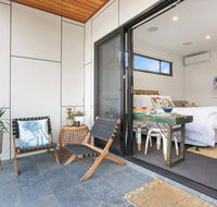 Eternity 141 - Room with private bathroom balcony bed  breakfast - Accommodation Nelson Bay