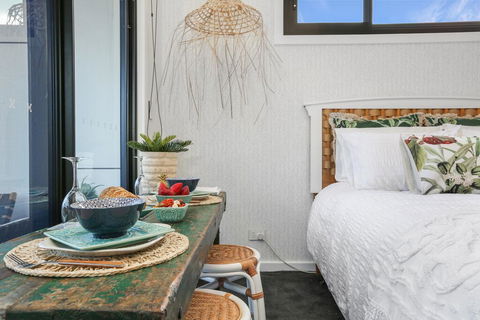 Eternity 141 - Room With Private Bathroom, Balcony Bed & Breakfast - Accommodation Nelson Bay 3