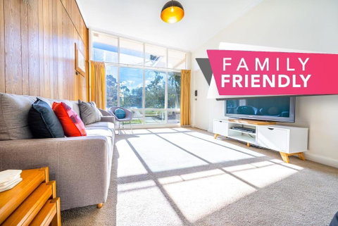 Evergreen On Franklin-Family Friendly - Wifi - Unique - Nelsons Bay Accommodation 0