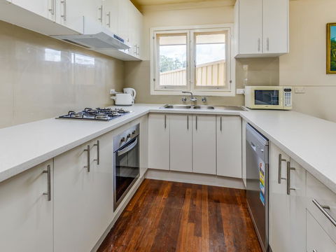 Exclusive Handy Holiday House - Nelsons Bay Accommodation 2
