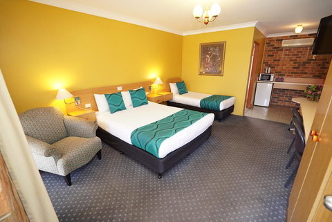 Exies Bagtown - Nelsons Bay Accommodation 2