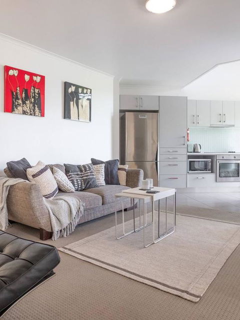 Fabulous Kangaroo Point 3 Bedroom Apartment - Accommodation Nelson Bay 3