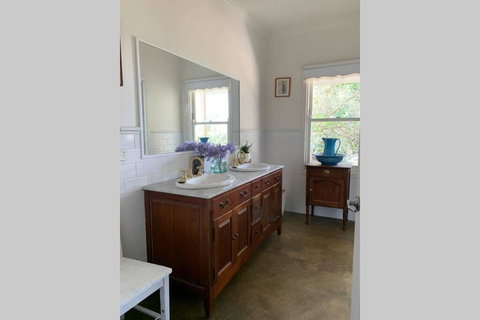 Farm House At The Gateway To The King Valley - Accommodation Nelson Bay 1