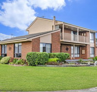 Fauxs Den - Accommodation Nelson Bay