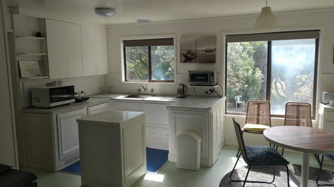 Felix Rise - Nelson Bay Accommodation.com 2