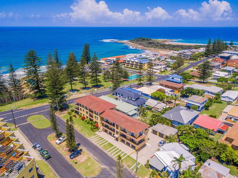 Flinders Lodge - Fantastic Views, Opposite Main Beach - Accommodation Nelson Bay 2