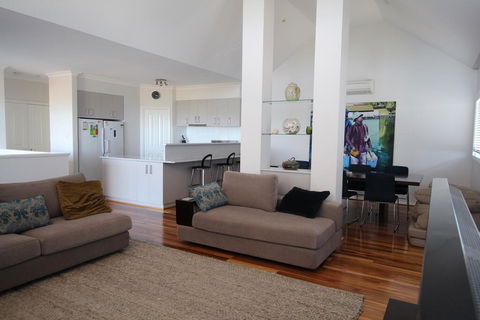 Flinders View - Accommodation Nelson Bay 3