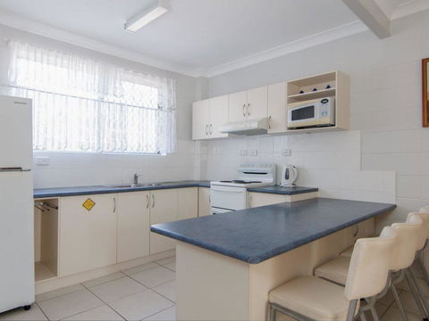 Forster Holiday Lodge 18 - Accommodation Nelson Bay 3
