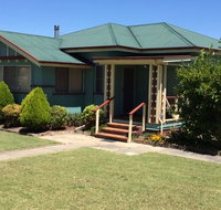 FROGGIES HOLIDAY HOUSE - Accommodation Nelson Bay