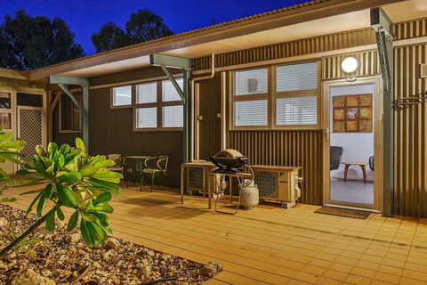 Getaway Villas Unit 38-11 - 1 Bedroom Self-Contained Accommodation - Accommodation Nelson Bay 1