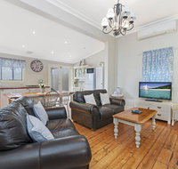 Ginabella - Accommodation Nelson Bay