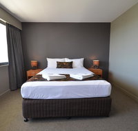 Gladstone Reef Hotel Motel - Accommodation Nelson Bay