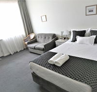 Glenelg beach gateway on Moseley - Accommodation Nelson Bay
