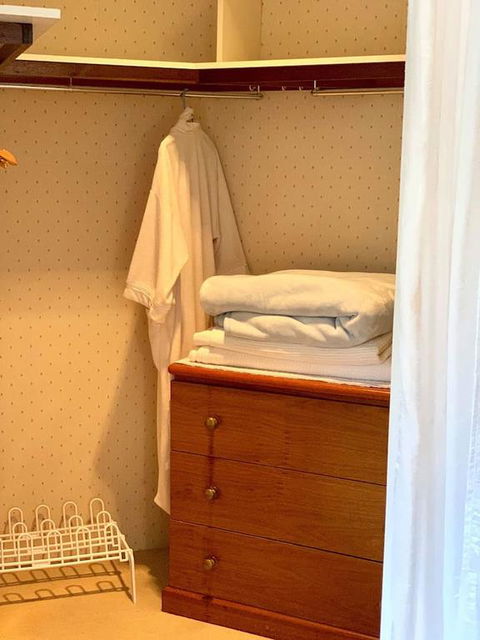 Glenway House, Spa Oasis Rockingham - Nelsons Bay Accommodation 3