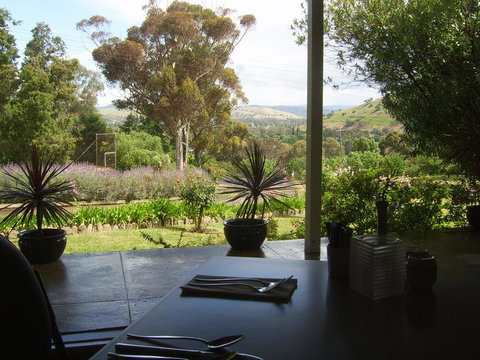 Golden Chain Garden Motor Inn Gundagai - Nelson Bay Accommodation.com 2