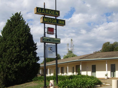 Golden Chain Garden Motor Inn Gundagai - Nelson Bay Accommodation.com 0