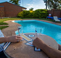 Golden Country Motel and Caravan Park - Accommodation Nelson Bay