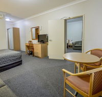 Golden Guitar Motor Inn - Accommodation Nelson Bay