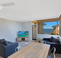 Golden Sands Apartment 10 - Accommodation Nelson Bay