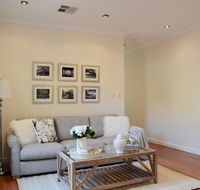 Gorgeous Row Terrace near Sydney Harbour Bridge - Accommodation Nelson Bay