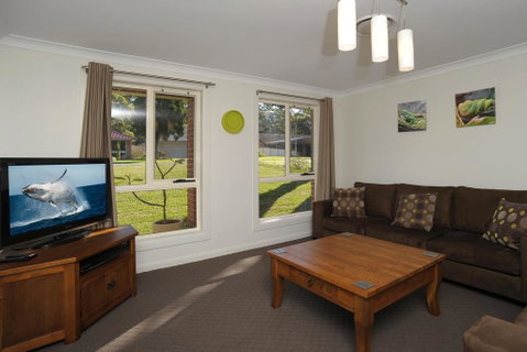 Government Rd 77 - Shoal Bay - Accommodation Nelson Bay 2