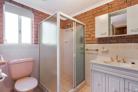 Grand Pacific 2 Unit 2 - Accommodation Nelson Bay 3