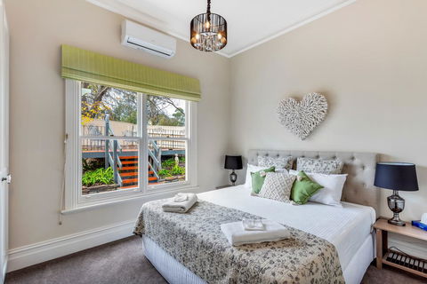 Grandview Accommodation - The Flaxley Apartments - Accommodation Nelson Bay 2