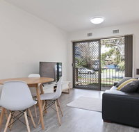 Great South Perth Location with Reserved Parking - Accommodation Nelson Bay