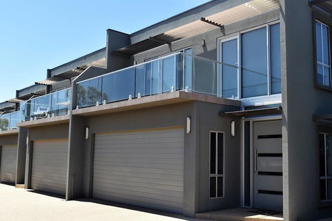 Griffith Prestige Apartments - Accommodation Nelson Bay 0