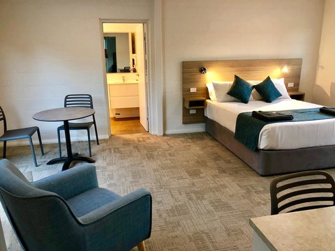 Gundagai Tourist Suites - Nelson Bay Accommodation.com 0