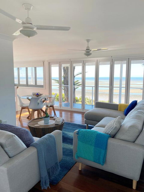 Happy Tides - Nelsons Bay Accommodation 3
