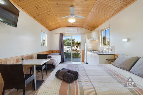 Harbour Lights Tourist Park - Accommodation Nelson Bay 1