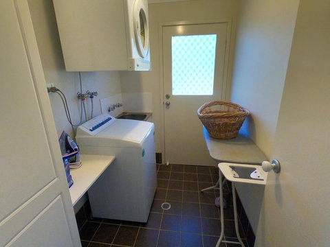 Hartley Hill Top Views - Accommodation Nelson Bay 1