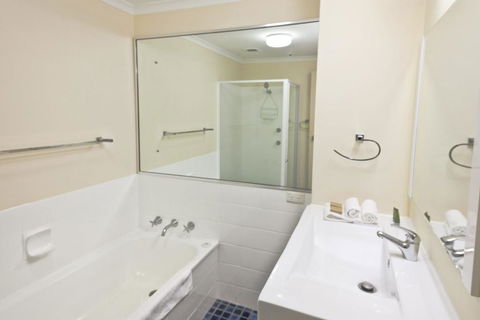 Hawaiian Gardens - Unit 22 - Accommodation Nelson Bay 3