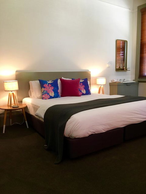 Healesville Hotel - Accommodation Nelson Bay 3