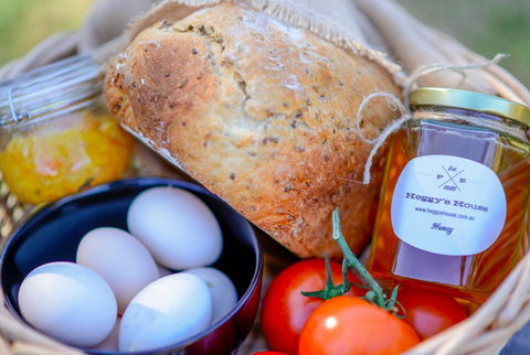 Heggy's Cottage - Accommodation Nelson Bay 2