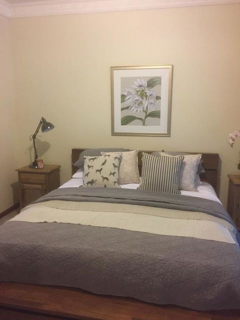 Helen's Luxury Hut - Accommodation Nelson Bay 0