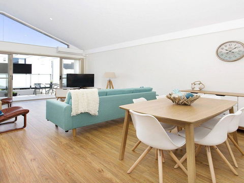 Hidden Gem On Manning - Great Location Opposite Surf Beach - Nelson Bay Accommodation.com 0