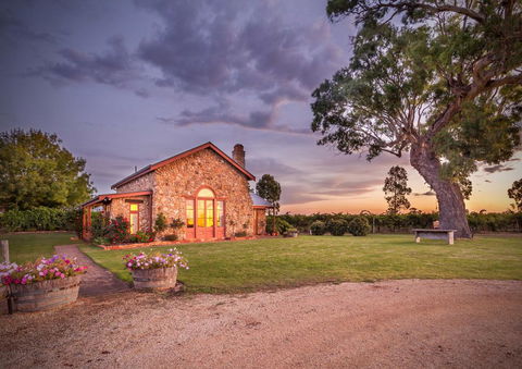 Highbank Country Accommodation - Nelsons Bay Accommodation 1
