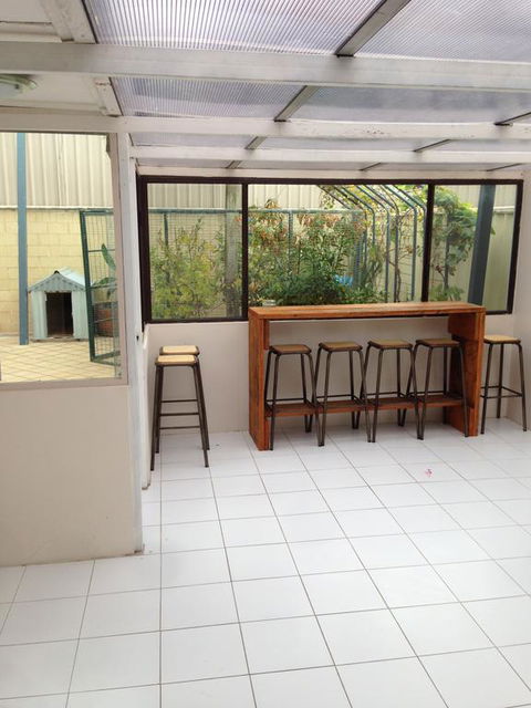Hillarys Family Holiday Home - Accommodation Nelson Bay 1