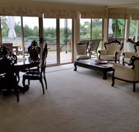 Hilltop Hideaway - Accommodation Nelson Bay