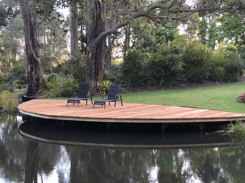 Hillview Chalet - Accommodation Nelson Bay 2