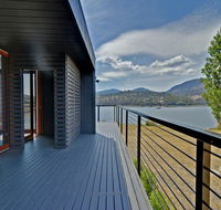 Hobart Waterfront Luxury Retreat - Accommodation Nelson Bay