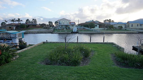 Holiday House - Accommodation Nelson Bay 2
